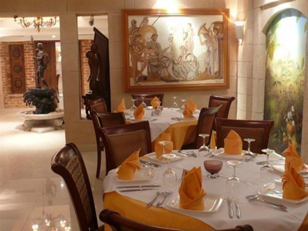 Hôtel César Palace Susa Restaurante foto